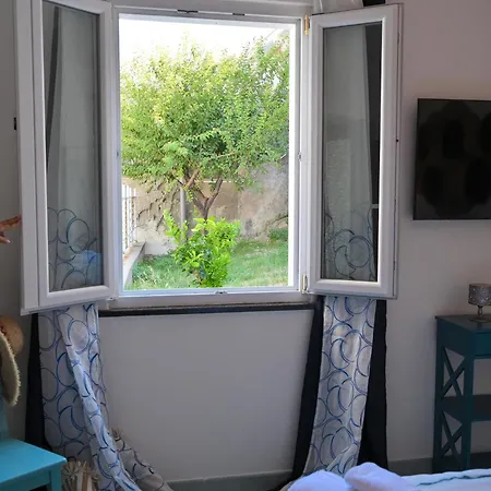 בית נופש Chiaia Di Rose Seaside